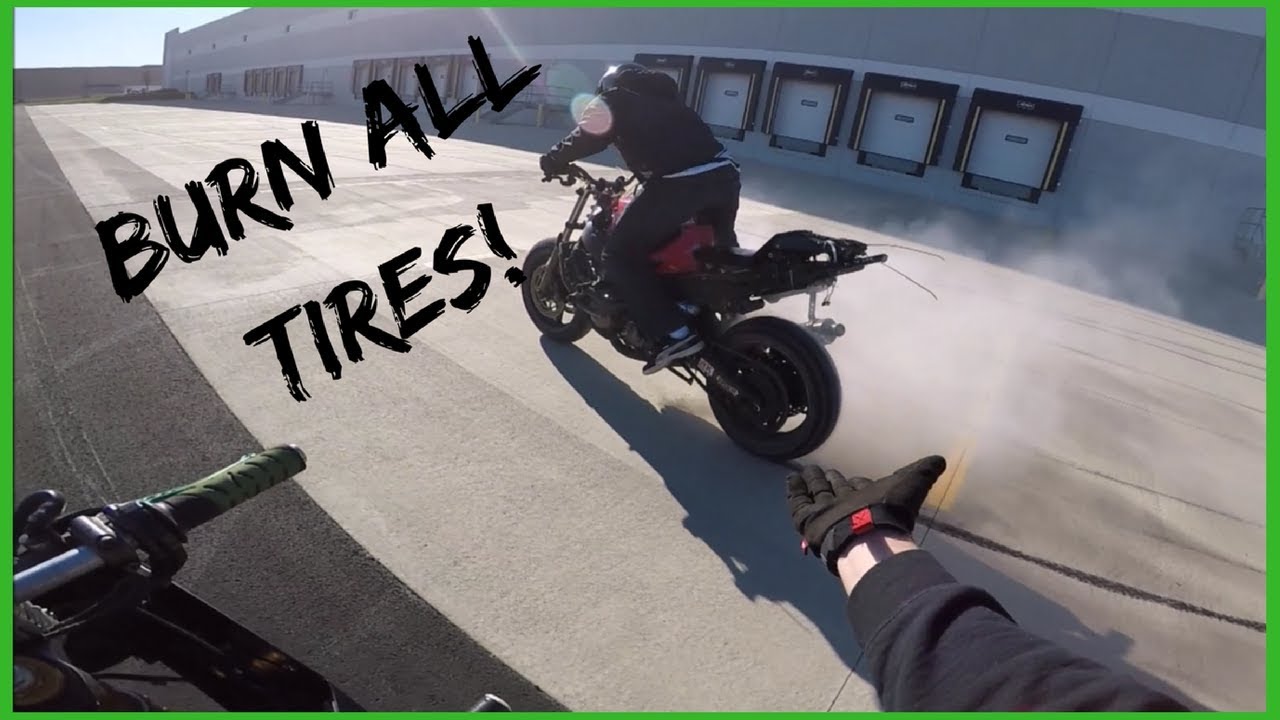 How To do ROLLING BURNOUTS on ANY Motorcycle