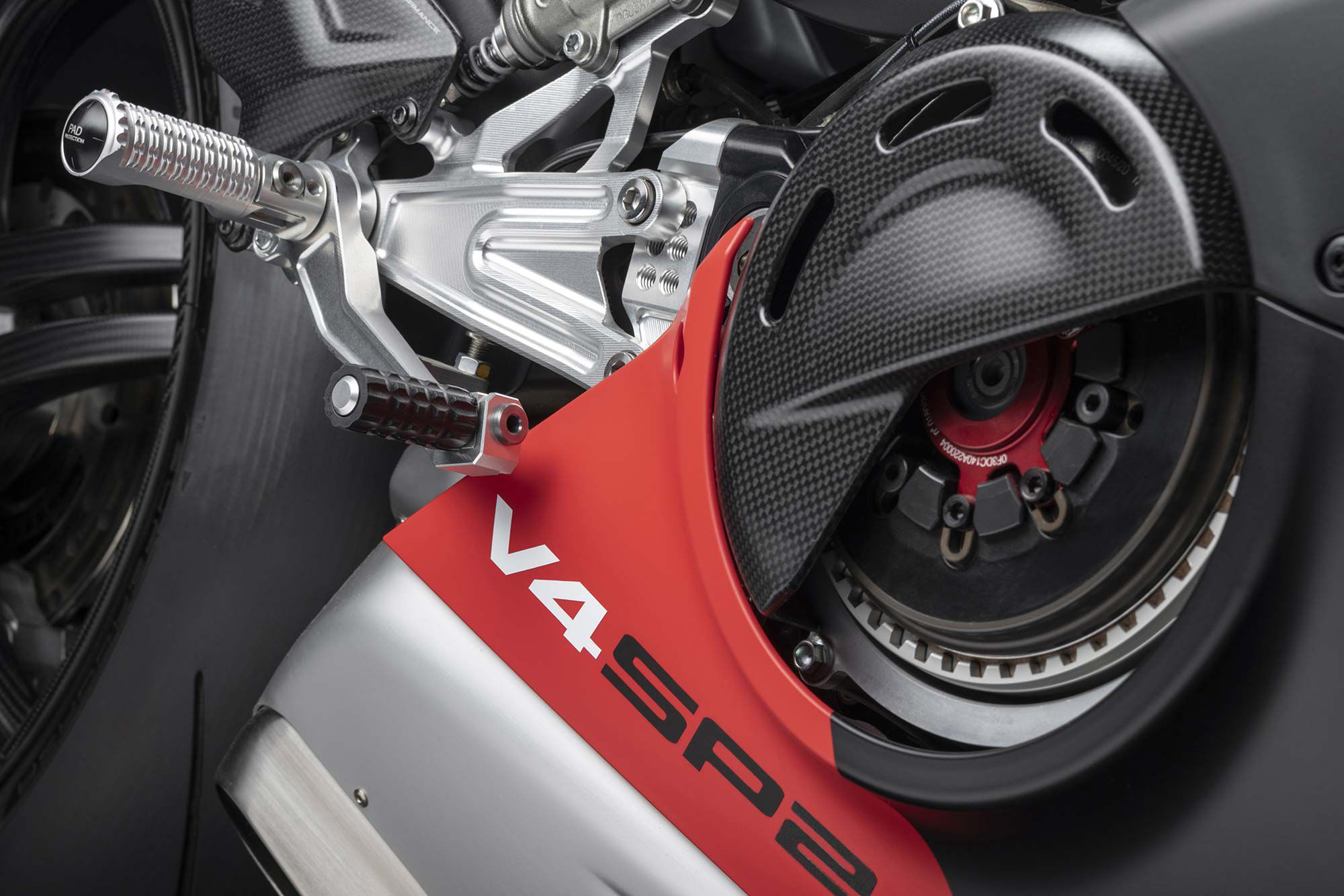 There’s an STM-EVO dry slipper clutch that sounds fabulous. The open carbon clutch cover is not Euro 5 compliant and is sold separately.