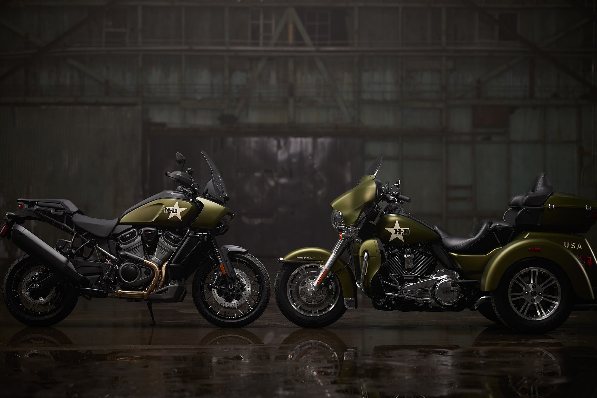 These two Harley-Davidson models look ready for battle and are awesome tributes to the US armed forces.