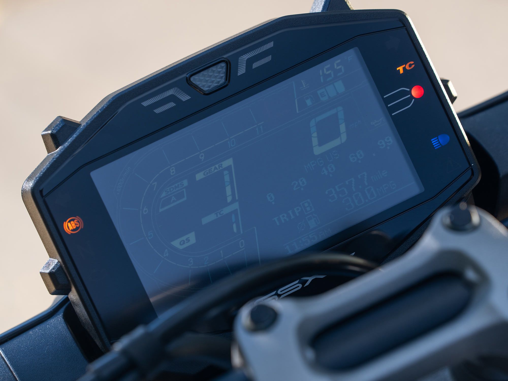We like the appearance of the GSX-S1000 one-color display. However the fonts are too small and there is too much information packed into too small of a space.
