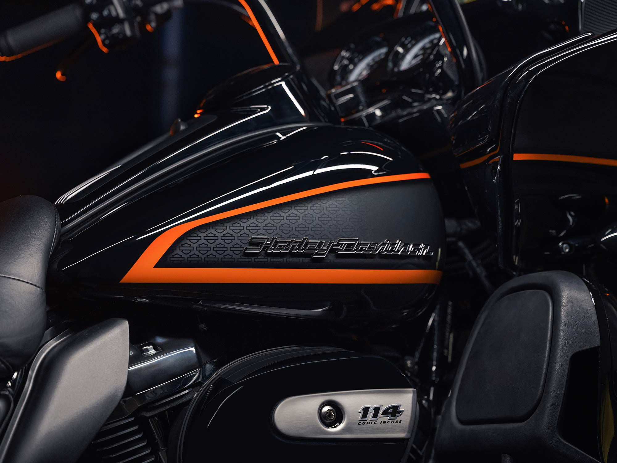 Details of the new Apex paint are largely inspired by the XR-750 racebike.
