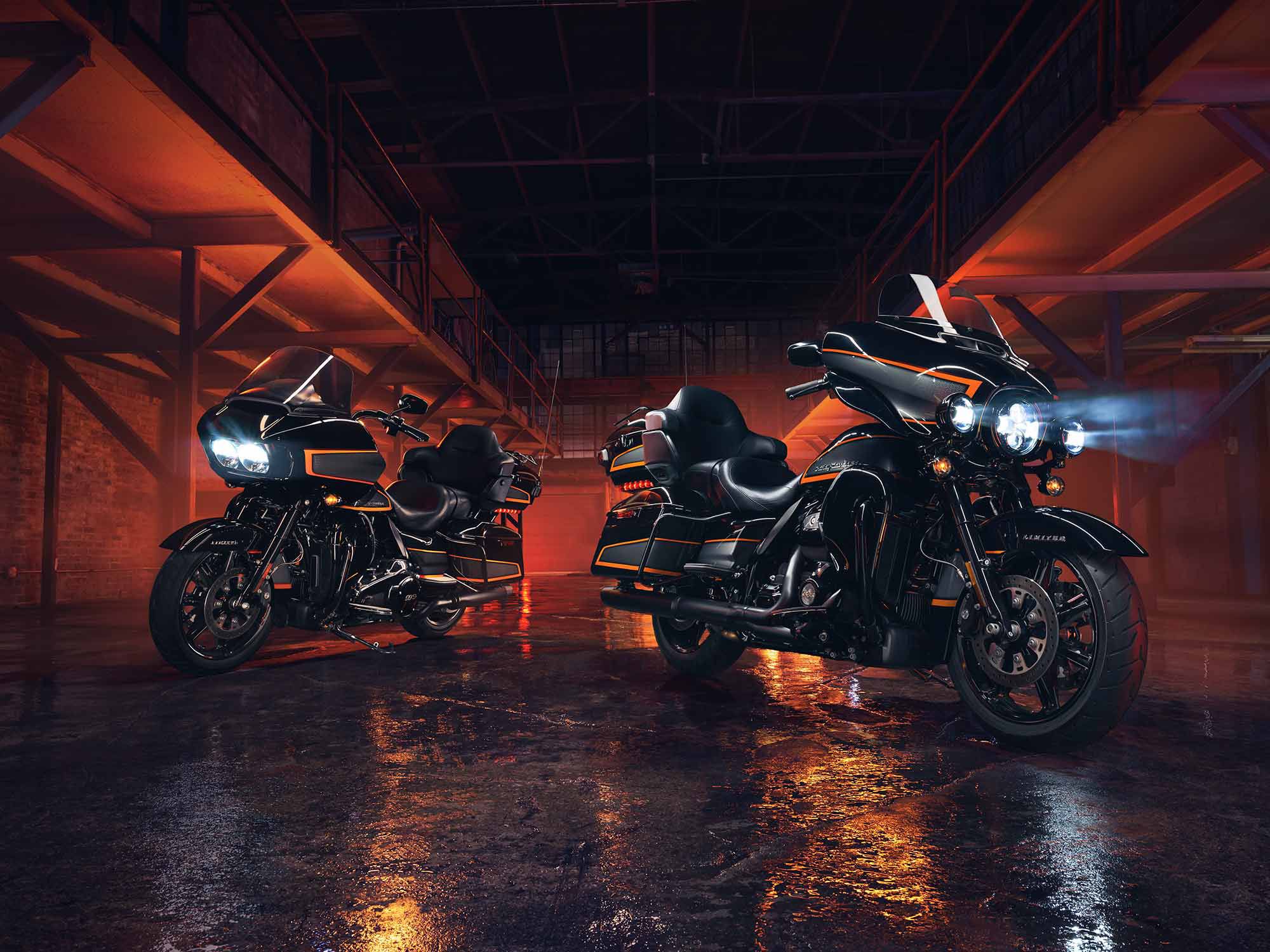 New Apex factory custom paint inspired by Harley-Davidson’s racing heritage.
