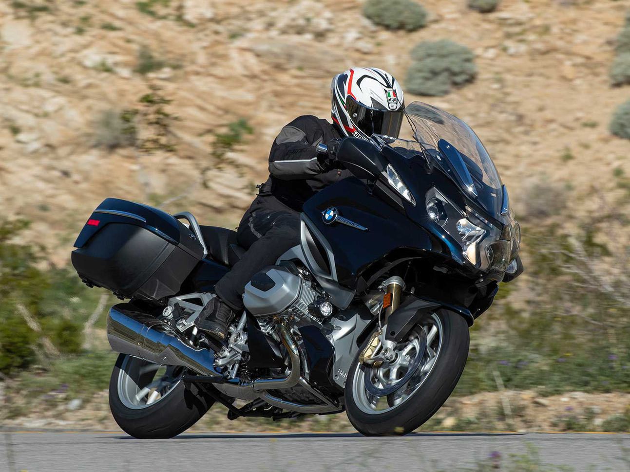Follow our tips and you’ll avoid a lot of pitfalls when buying a motorcycle online.