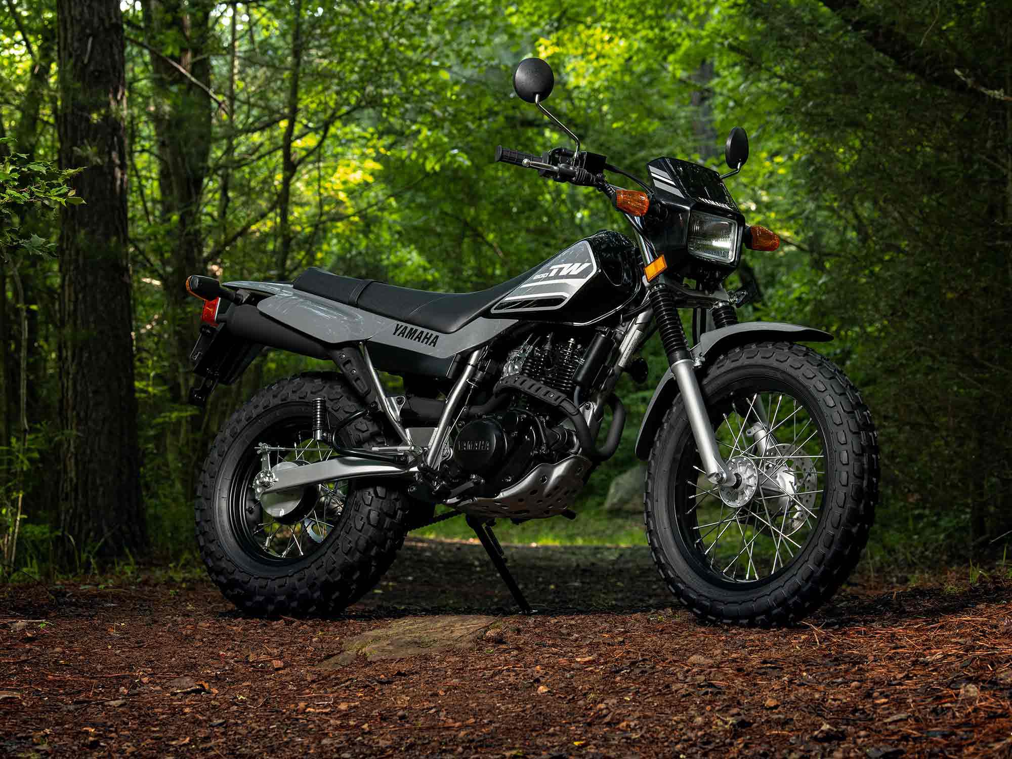 The Yamaha TW200 (TW being short for Trail Way) returns in all its fat-tire glory.