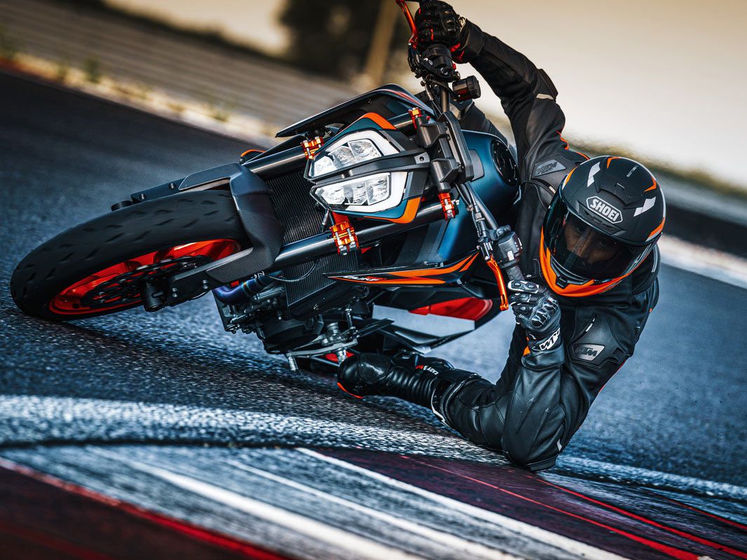 KTM’s “Ready to Race” philosophy shows through in the on-track performance of the 890 Duke R.