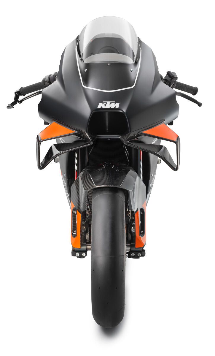 Head on: what wind sees as the KTM RC 8C approaches.
