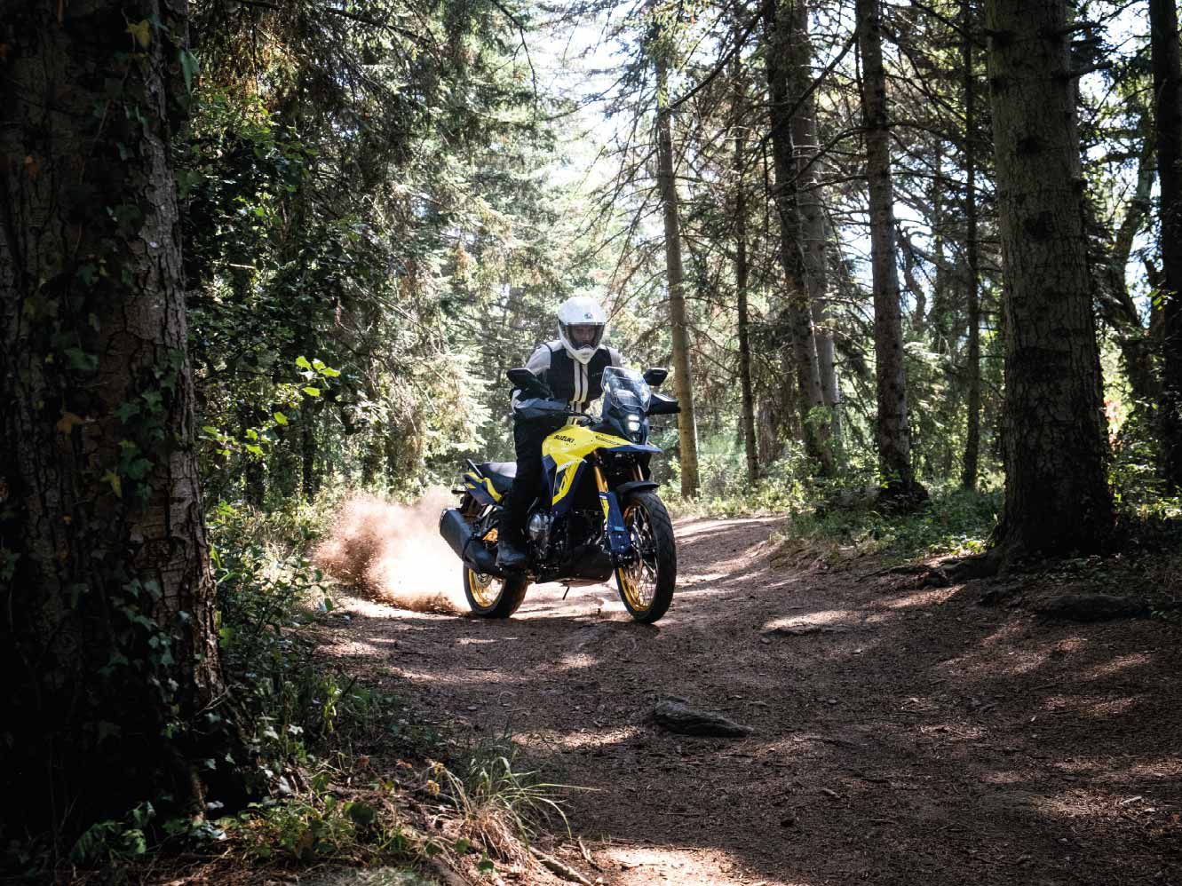 According to Suzuki, worldwide sales of the V-Strom are upwards of 440,000 units. The new V-Strom 800DE and Adventure aim to increase that number.
