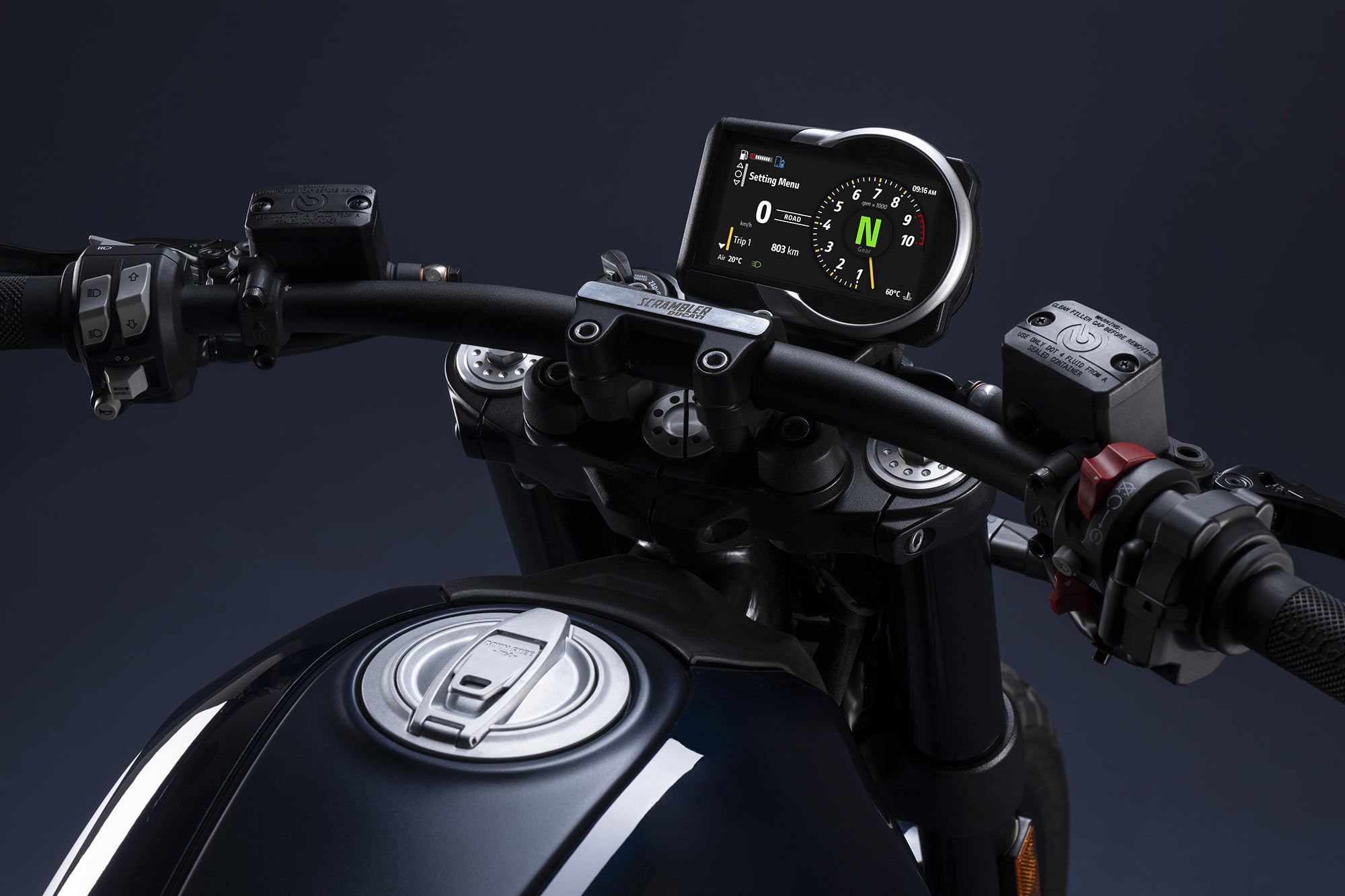 A new 4.3-inch color TFT instrument panel provides ride mode info and can connect to the optional Ducati Multimedia System.