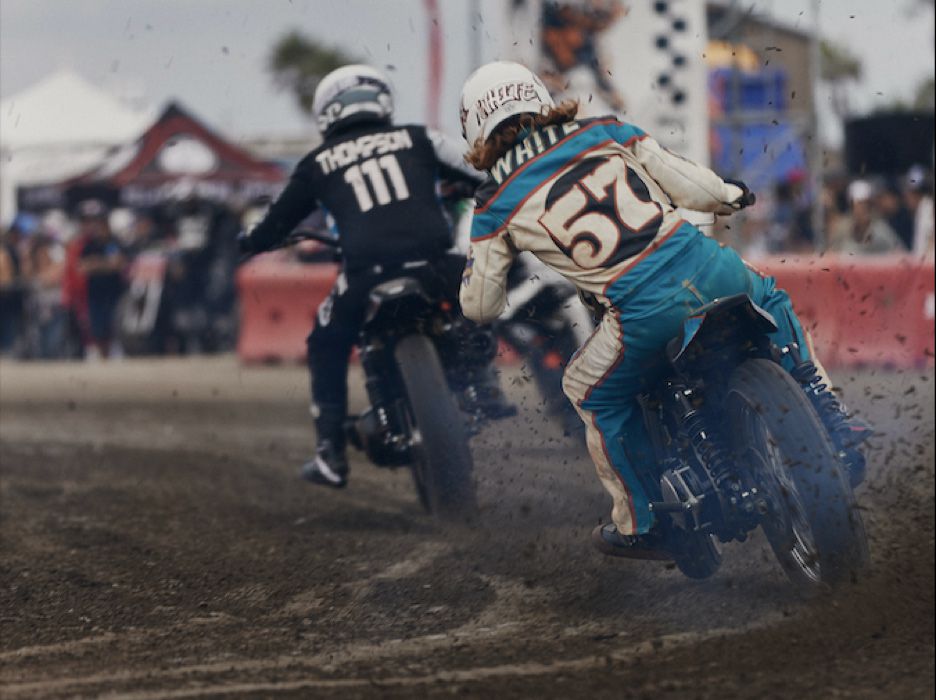 Blake Thompson and Ethan White battle around the well-made Super Hooligans flat track.