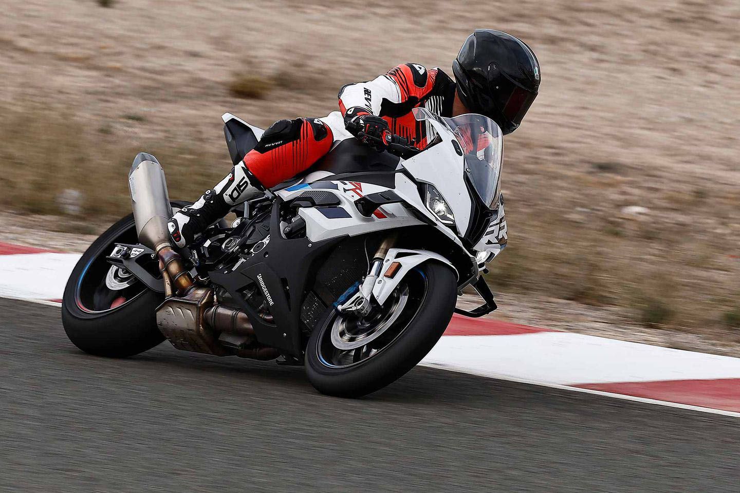 The S 1000 RR feels right at home on the racetrack. Credit BMW’s continued efforts to refine the chassis, which was upgraded for 2023 and provides a great balance between nimble handling and stable, planted feel.