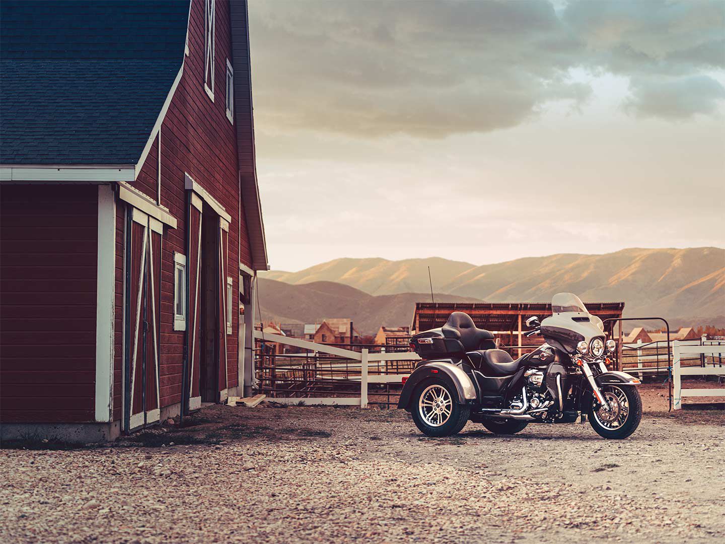 If you don’t have time for back-breaking camping trips, reserve a spot at your favorite campground and pack up the Tri Glide Ultra. Bonus points if you bring a trailer along.