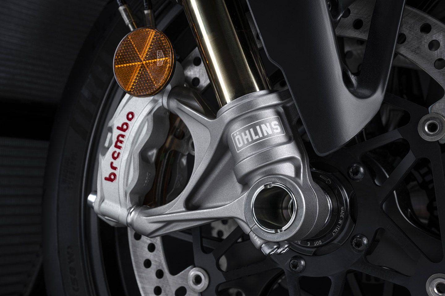 All Streetfighter V4 models come equipped with Brembo front brakes, though SP2 models are upgraded with the ever-impressive Stylema R calipers.
