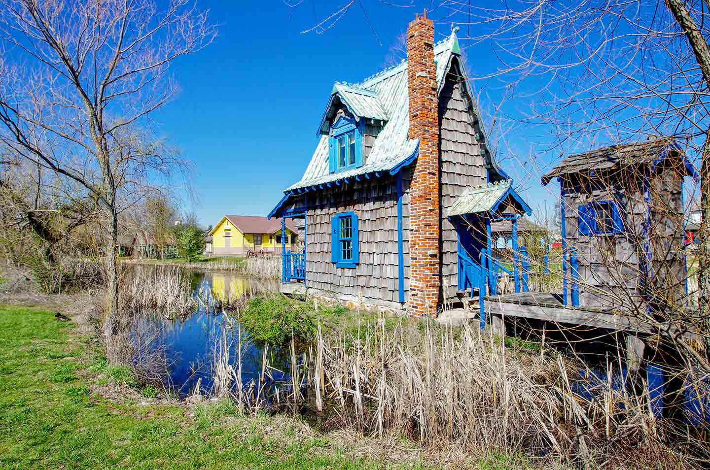 A little house before little homes were cool: a creekside cabin in Red Oak II.