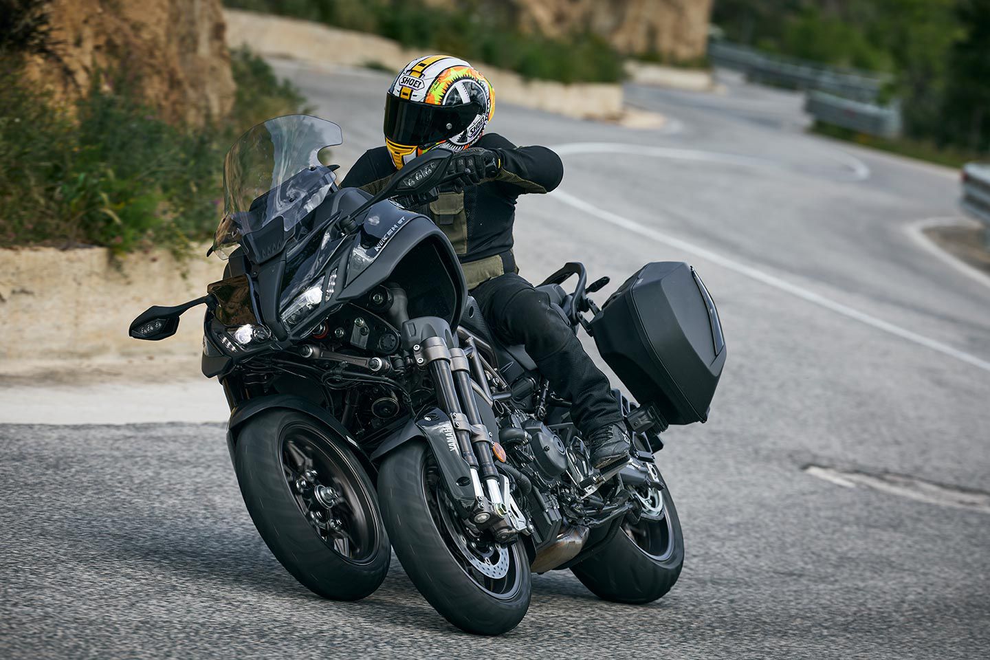 Yamaha’s second-generation quickshifter is now standard, working on both up- and downshifts.
