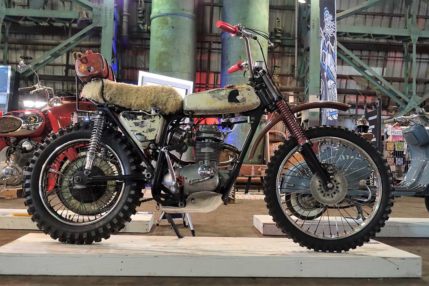 Winning the Apocalypse Machine Award was this 1969 BSA B 25 from Adam Baumker.