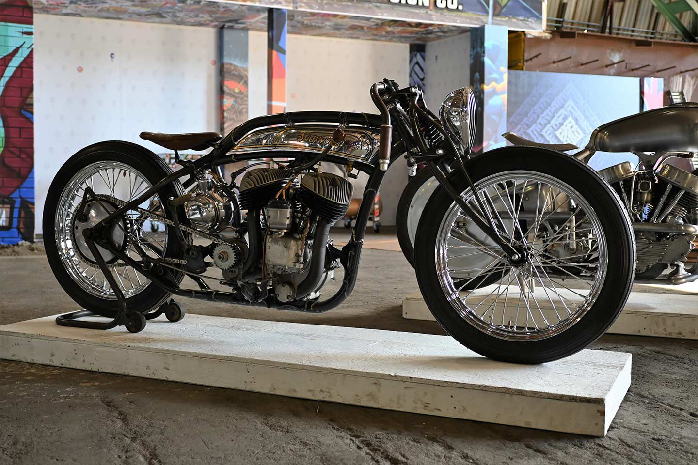 Among the returning favorites was Cristian Sosa’s 750cc “Suavecito,” a steampunk mashup of boardtrack style with custom fabbed bodywork and frame based on a 1940 Indian Scout.