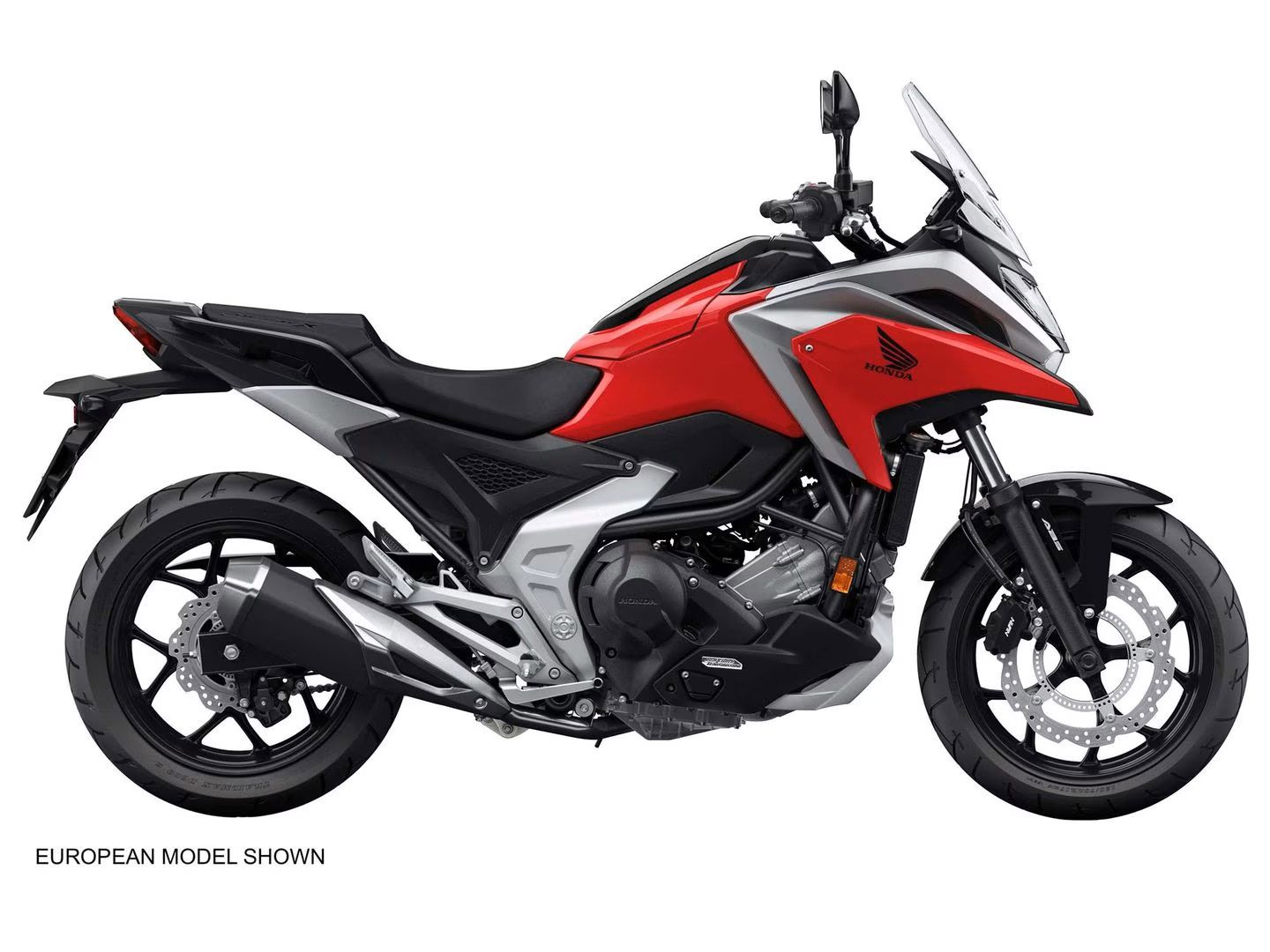Practical to a fault, Honda’s NC750X is well equipped for either urban or longer-haul commutes thanks to handy amenities and excellent fuel efficiency.